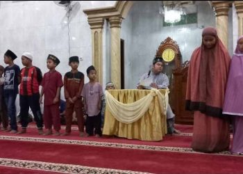 BKM Quba dan PRA Utama Bagikan 250 Paket Ramadan