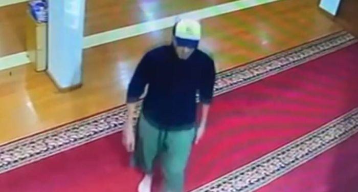 Bule Asal Australia yang Ludahi Imam Masjid Ditangkap
