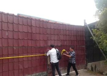 Polisi geledah gudang penimbunan solar diduga milik AKBP AH