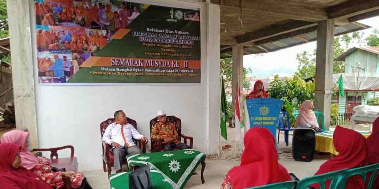 Aisyiyah Padangsidimpuan Bersama LazisMu Berbagi Paket Ramadan