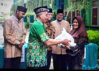 Mutiara Meraih Berkah SMPM-3 Tanjung Sari Salurkan 380 Paket Ramadan