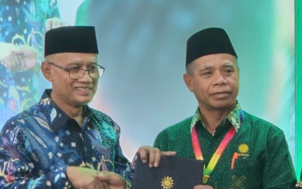 Ketum PPM dan Ketum PPA Serahkan SK PWM dan PWA Sumatera Utara Periode 2022-2027