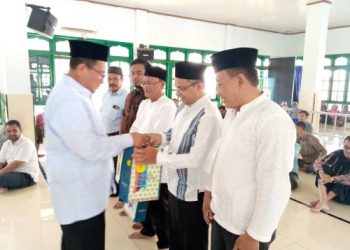 H. Aslam Nur  Lepas Jamaah Calon Haji Keluarga Besar Muhammadiyah
