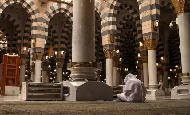 Menelisik Keabsahan Dalil Shalat Arbain