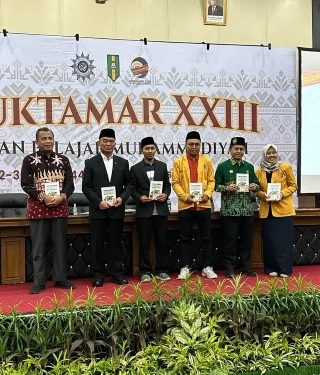 PP Ikatan Pelajar Muhammadiyah Launching Buku Mengenai Krisis Iklim