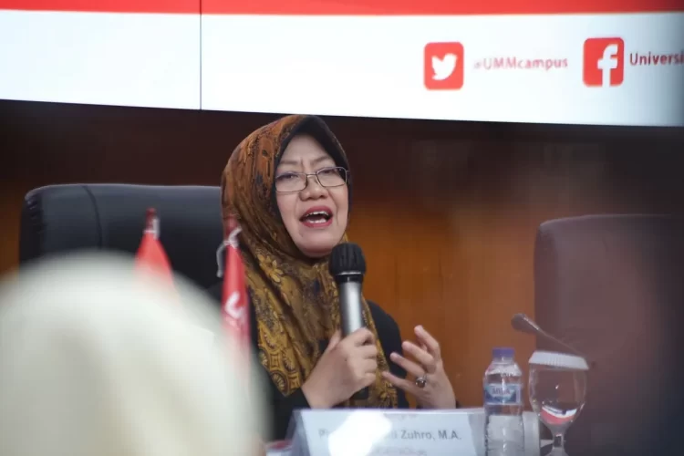 Prof. Dr. Siti Zuhro MA