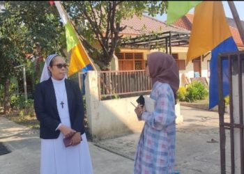 Suster Fanti, Mahasiswa Kristen kuliah UMMAD: Tidak Masalah Belajar Agama Islam untuk Tambah Wawasan.