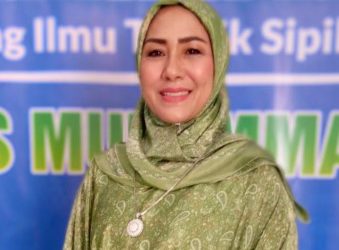 Politisi Perempuan Aceh, Hadiri Pengukuhan Guru Besar di UNMUHA