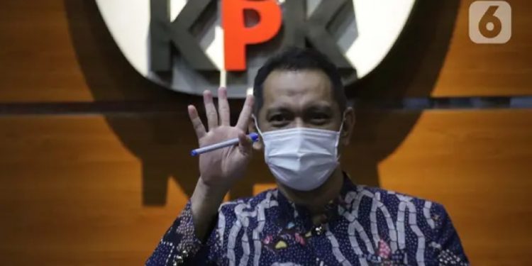 KPK Tahan 2 Tersangka Kasus Korupsi Bansos Beras di Kemensos