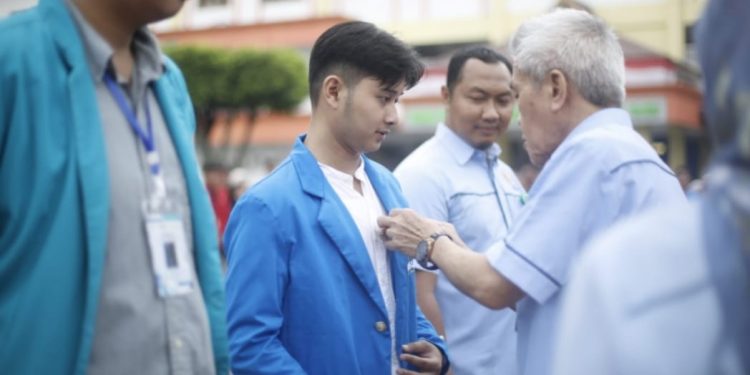 UMSU Lepas 300 Mahasiswa Ikuti Program Wirausaha Merdeka