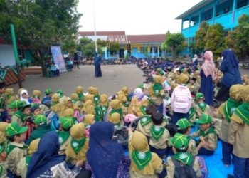 Peduli Palestina: Sekolah MIS Aisyiyah Sumut Serahkan Donasi Melalui Lazismu Sumut