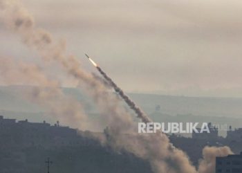 Hamas – Israel Deklarasikan Perang, Hamas Tembakkan Ribuan Roket