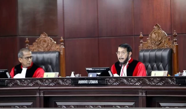 Saldi Isra Bingung, Putusan Hakim MK Berubah Setelah Anwar Usman Ikut Rapat