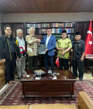 Amien Rais akan Bertemu Presiden Erdogan Bahas Pembebasan Palestina