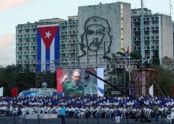 Negara Kaya Kini Bangkrut, BBM Naik 500%