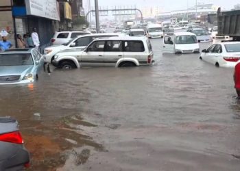 Usai Diguyur Hujan Lebat, Kota Madinah Diterjang Banjir Bandang