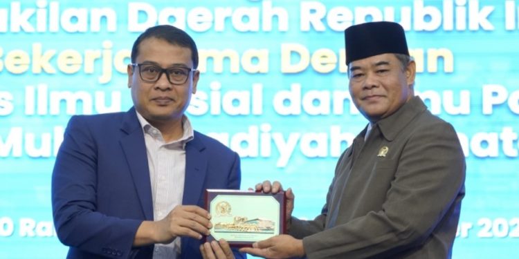 14 Anggota DPD RI bersama FISIP UMSU Bahas Tata Kelola Pemerintahan Desa
