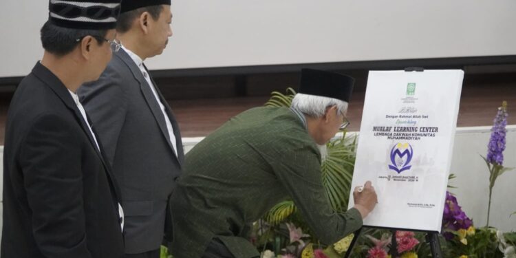 LDK Pusat Gelar Silatnas dan Launching Mualaf Learning Center