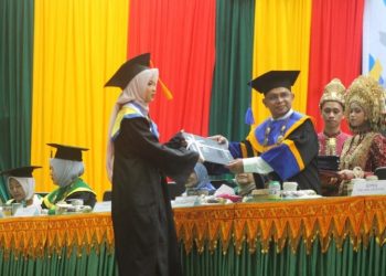 11 PTS Tenaga Kesehatan di Aceh Selenggarakan Wisuda Bersama