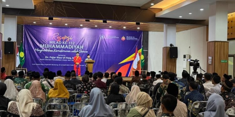 Wamendikdasmen Fajar Ajak Warga Muhammadiyah Jabar  Implementasikan Spirit Al-Ma’un melalui  Pendidikan