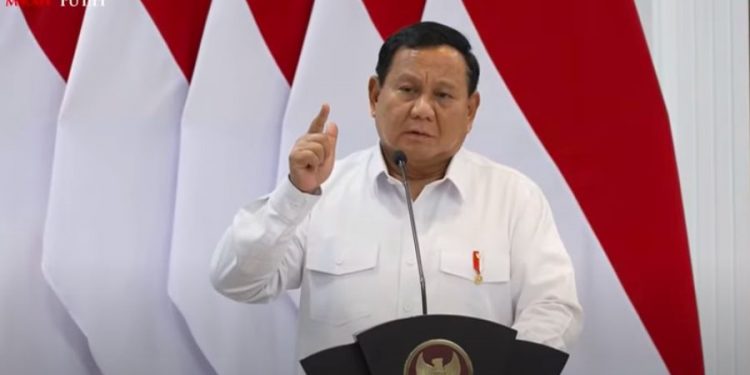 Prabowo Hemat Besar-besaran! APBN 2025 Dipangkas Rp306 Triliun