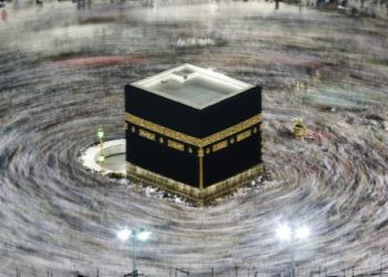 Pesawat Dilarang Terbang di Atas Ka’bah, Begini Alasannya