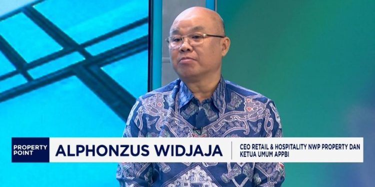 Kondisi Mal Sepi Bak Kuburan-Toko Tutup, Ini Biang Keroknya