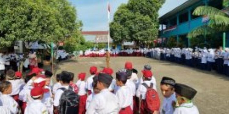 Akurasi Data Pokok Pendidikan Memastikan    Program Indonesia Pintar  Tepat Sasaran