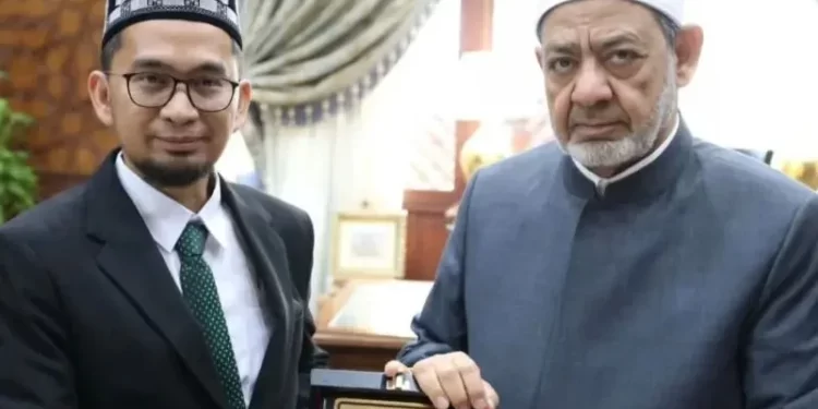 Bertemu dengan Grand Syaikh Al-Azhar, UAH Diskusikan Solidaritas  Bagi Palestina