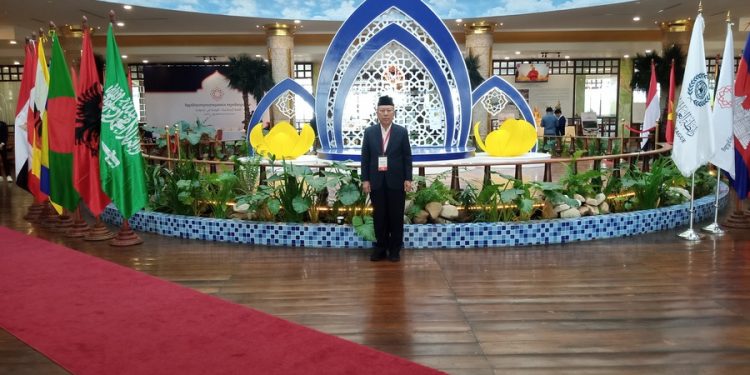 Kunjungi Kamboja, Syafiq Mughni Hadiri KTT Islam-Budha