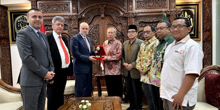 Muhammadiyah Komitmen dan Dukung Penyaluran Bantuan untuk Palestina