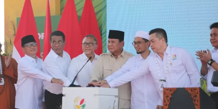Ustad Adi Hidayat Inisiasi Gerakan Indonesia Menanam, Dipuji Prabowo