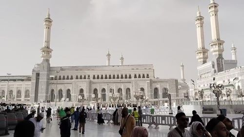 Usai Tak Terbitkan Visa Furoda Saudi Buat Aturan Baru Umrah, Begini Isinya