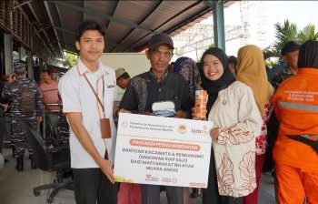 Bakti Sosial Salurkan Kacamata dan Rendangmu, Koarmada AL dan BKKBN Gandeng Lazismu