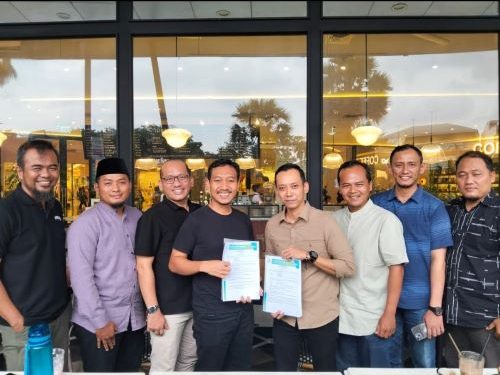 Bersinergi untuk Umat: PT Sinar Fajar Berjaya (FSB) dan SUMU Teken MoU  Nasionalisasi Produk ITMU