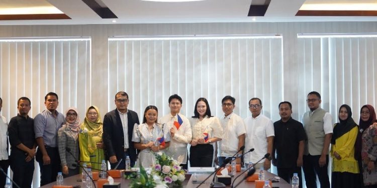 UMSU Terima 3 Mahasiswa Program SEA Teacher  Asal Filipina