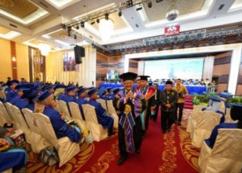 UMSU Gelar Wisuda 1.940 Lulusan, Mendikdasmen Abdul Mu’ti Sampaikan Pesan Penting