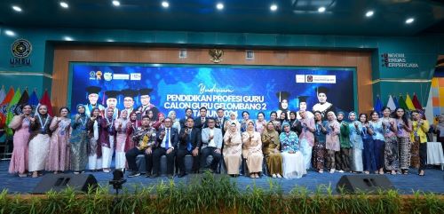 FKIP UMSU Yudisium 107 Lulusan PPG