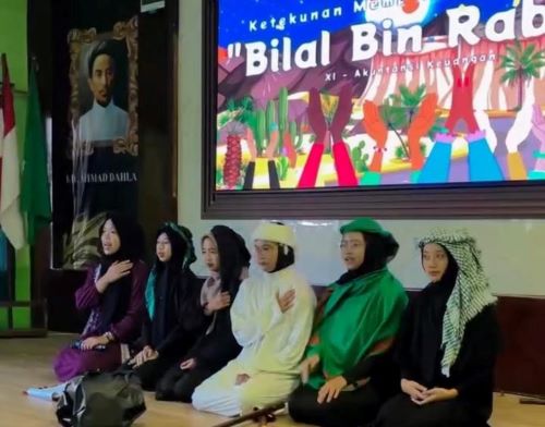 SMK Muhammadiyah 2 Kota Malang  Bangun Spirit Kebersamaan dan Keteladanan