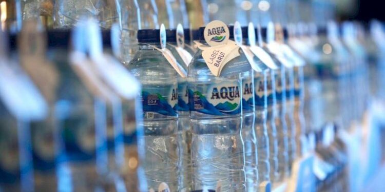 Menteri Lingkungan Hidup Pastikan Sumber Air Aqua Bukan dari Pegunungan