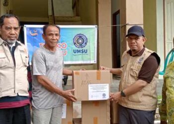 Tim PKM UMSU Salurkan Bantuan untuk Korban Banjir Bandang dan Longsor di Kota Sibolga