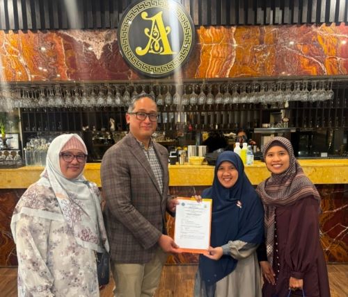 Dosen UM-Tapsel Ikuti Konferensi Internasional di Monash University, Australia