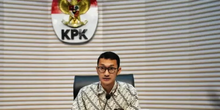 Kasus Korupsi Haji : KPK Minta Asosiasi dan Biro Haji Kooperatif Balikkan Uang