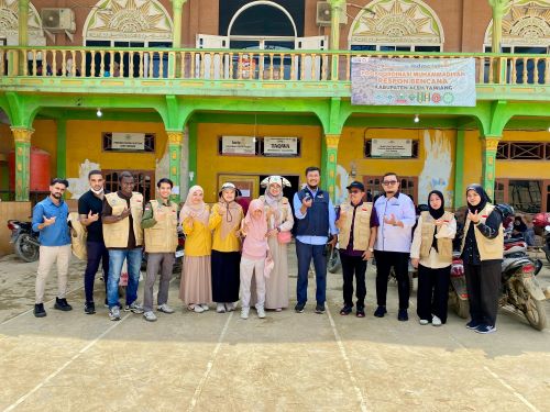 Mahasiswa Internasional UMSU Aksi Peduli Korban Banjir di Aceh Tamiang
