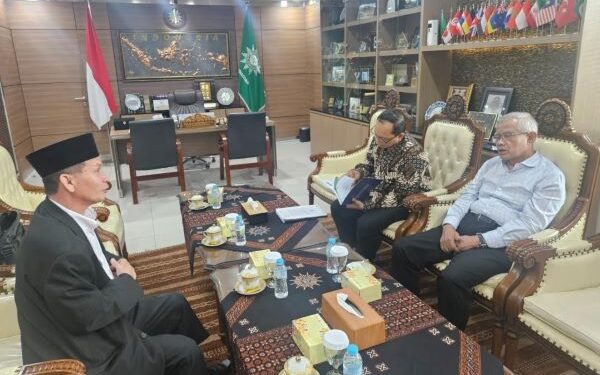 A. Malik Musa Temui Ketum PP Muhammadiyah: Laporkan Bantuan Rp500 Juta untuk Aceh