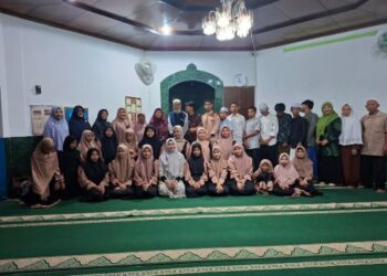 Ingatkan Hak-hak Reproduksi:  Dosen FK- UPN Veteran Jakarta Gelar Penyuluhan di LKSA Malang
