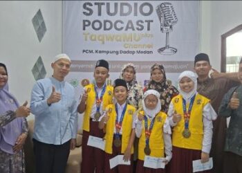 PCM Kampung Dadap Apresiasi Pelajar SDM-02 Raih Juara I OlimpicAD-VII di Makasar