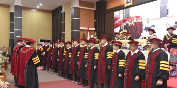 Profesor Bukan Buru Besar