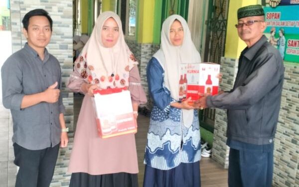 Majelis Dikdasmen & PNF Medan Berbagi Paket Lebaran