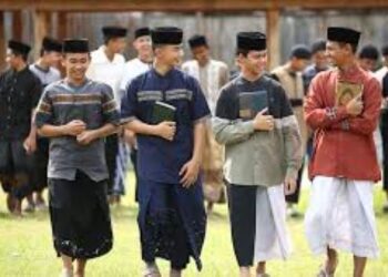 Pesantren Didorong Jadi Pelopor Transisi Energi Berkeadilan Berbasis Nilai Keagamaan